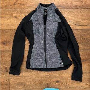 Women's Black and Gray Jacket